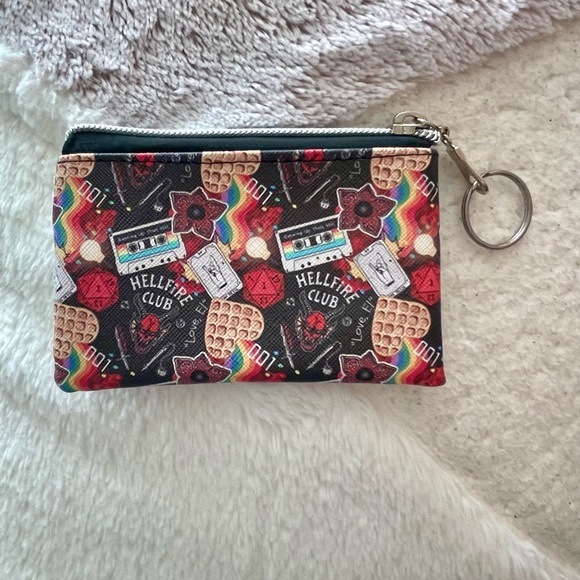 Jakari Mini Zipper Pouch/Coin Purse with Key Ring-Stranger Things - Picture 2 of 4